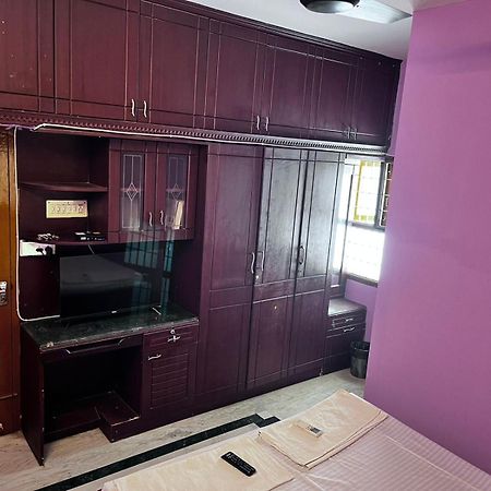Pearl Homestays Chennai Trade Center Exterior foto